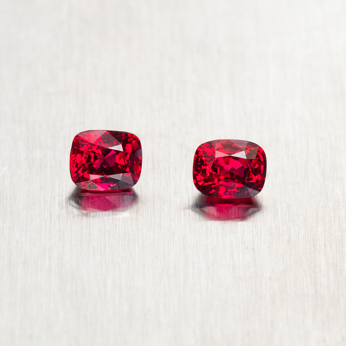 Jedi spinel 1.03, 1.17 ct